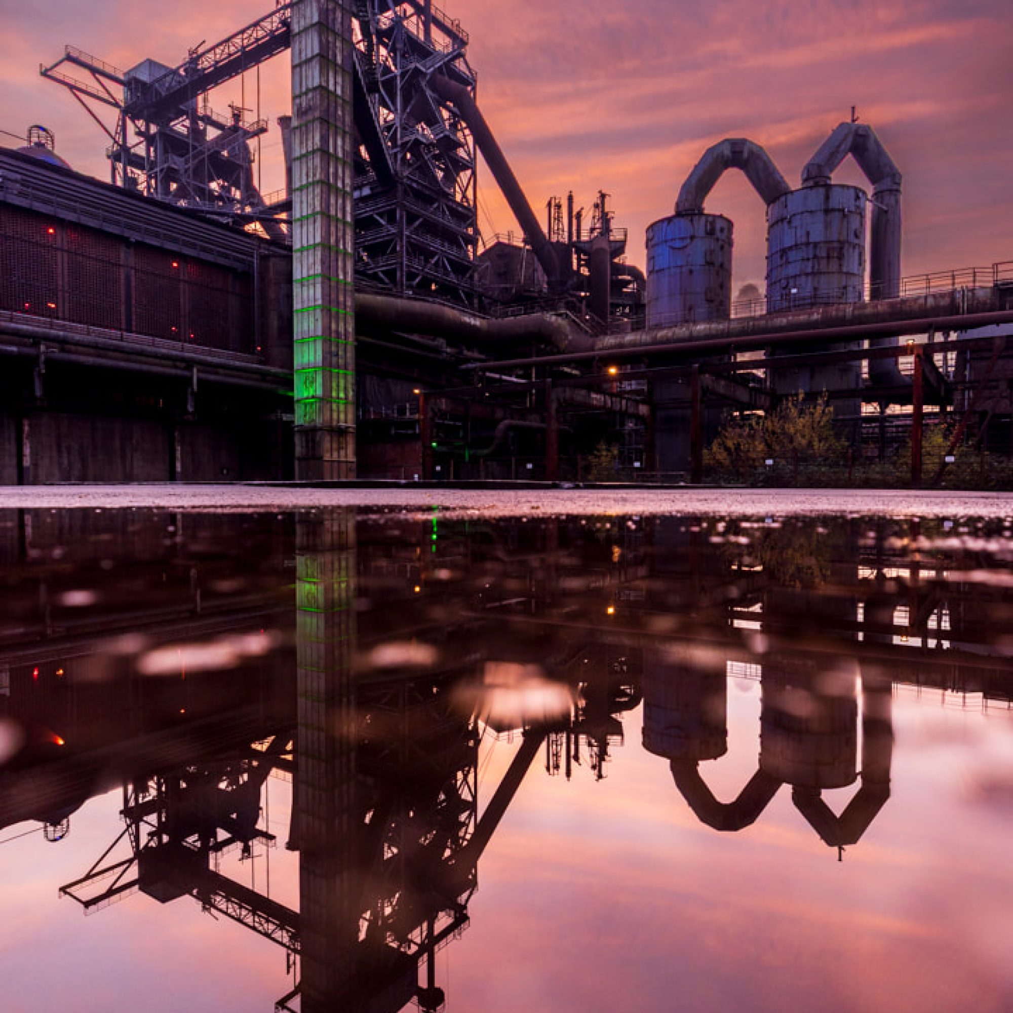 duisburg-landschatspark-avond-fotografie-workshop-limburg-travelmarks-photography-staalwol-lightpainting-industrieel-1