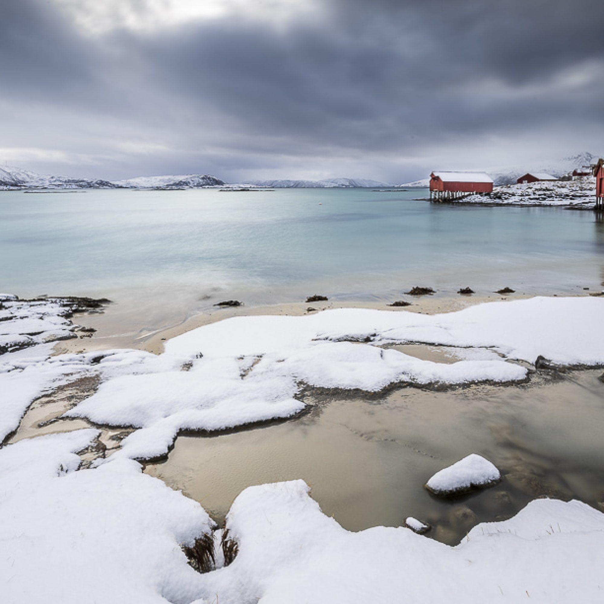 fotografiereis-senja-noorwegen-winter-noorderlicht-travelmarks-photography-bergen-noorse-huisjes-devils-jaw-ongerepte-natuur-hidden-gem-15